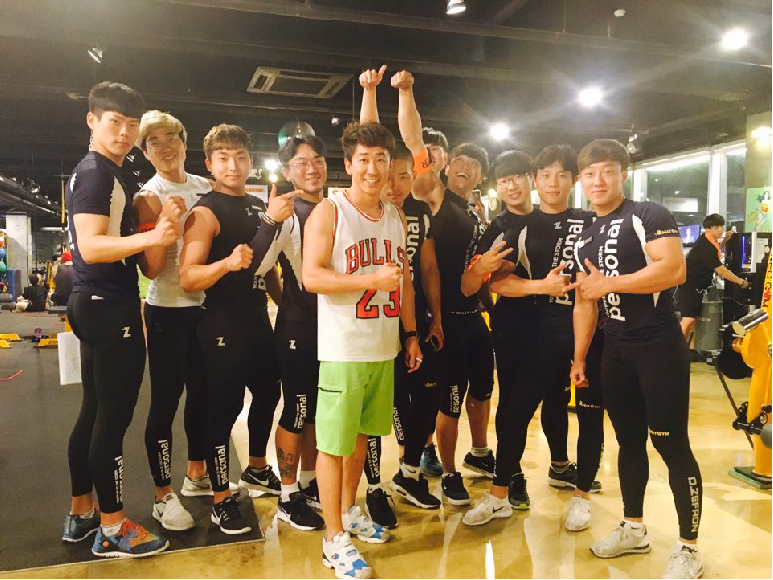 유니폼사진2.jpg